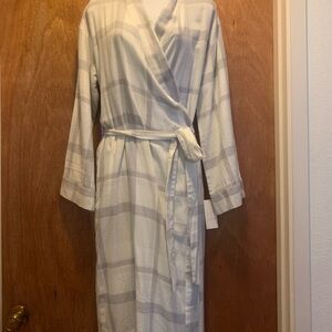 STARS ABOVE Perfectly Cozy Flannel Robe M/L